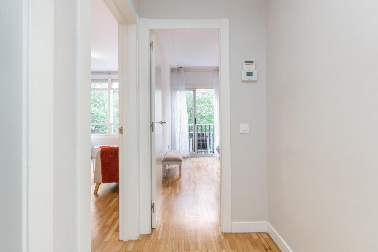 Elegance Barcelona Rentals מראה חיצוני תמונה