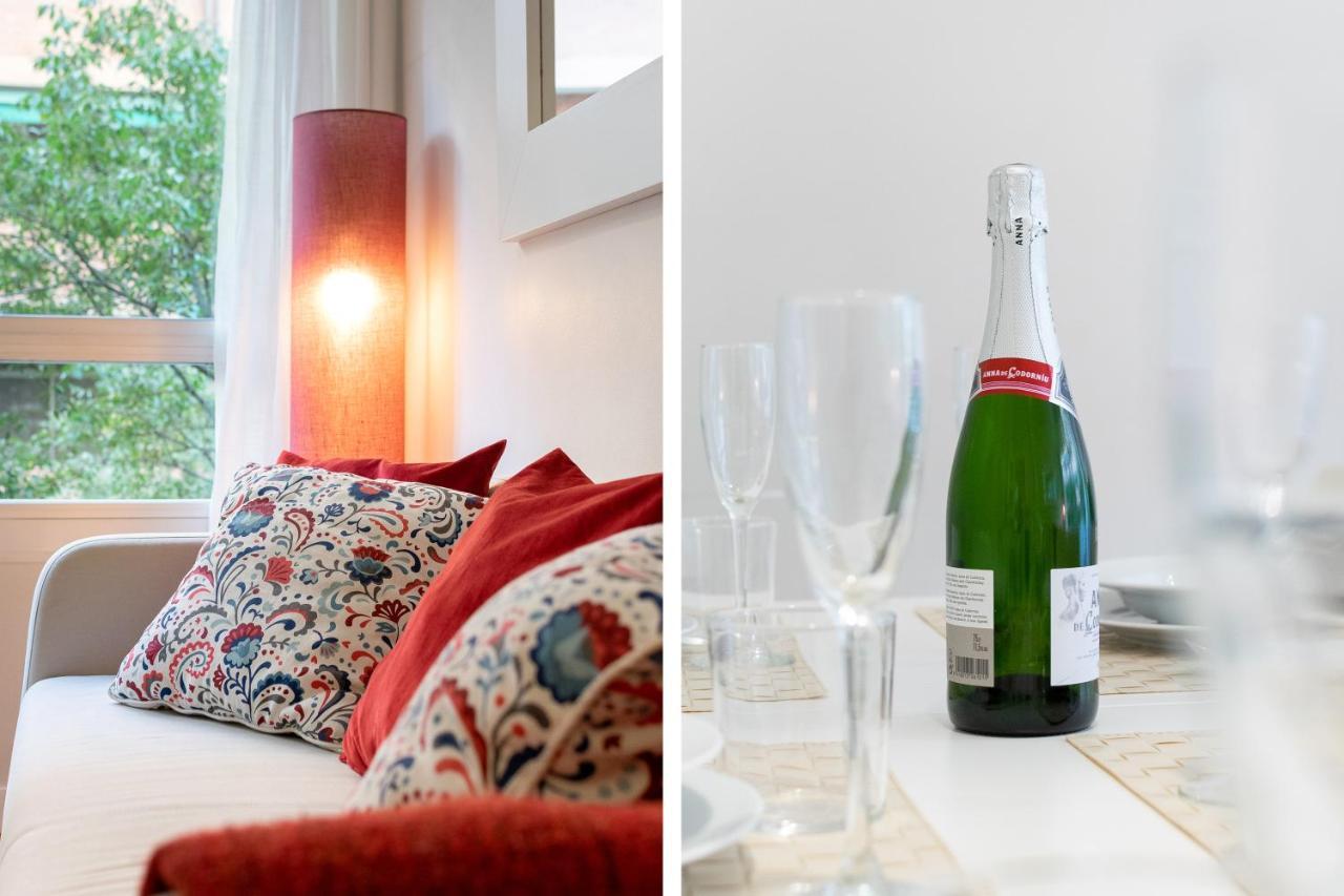 Elegance Barcelona Rentals מראה חיצוני תמונה