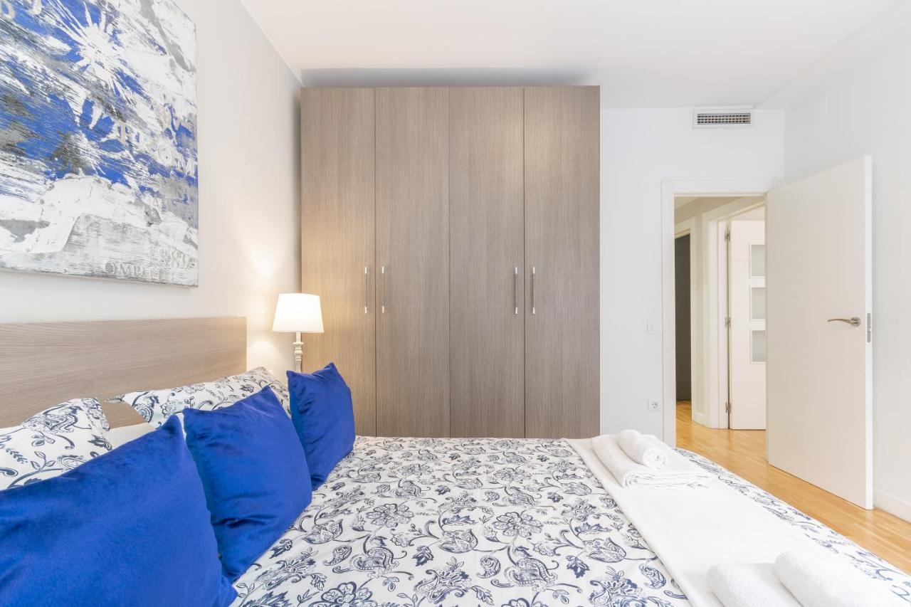 Elegance Barcelona Rentals מראה חיצוני תמונה