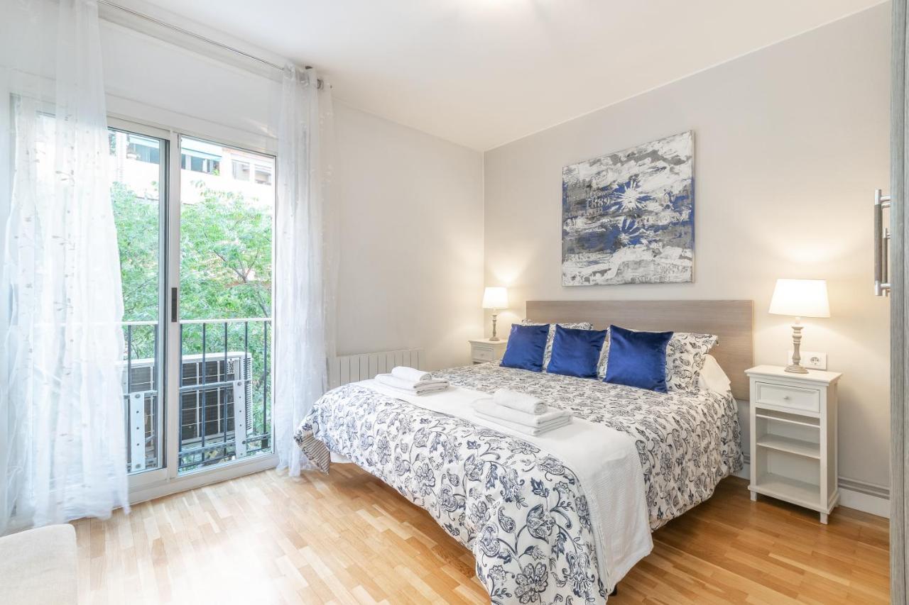 Elegance Barcelona Rentals מראה חיצוני תמונה