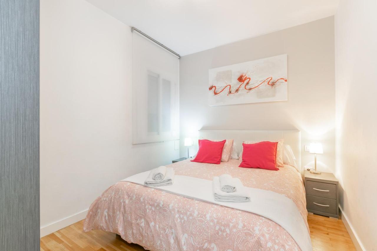 Elegance Barcelona Rentals מראה חיצוני תמונה