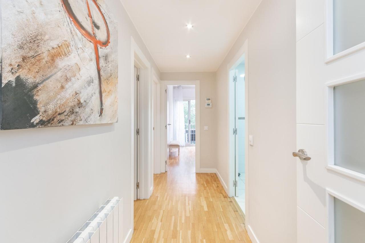 Elegance Barcelona Rentals מראה חיצוני תמונה